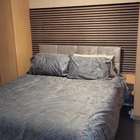 Bay - Caravan Cayton